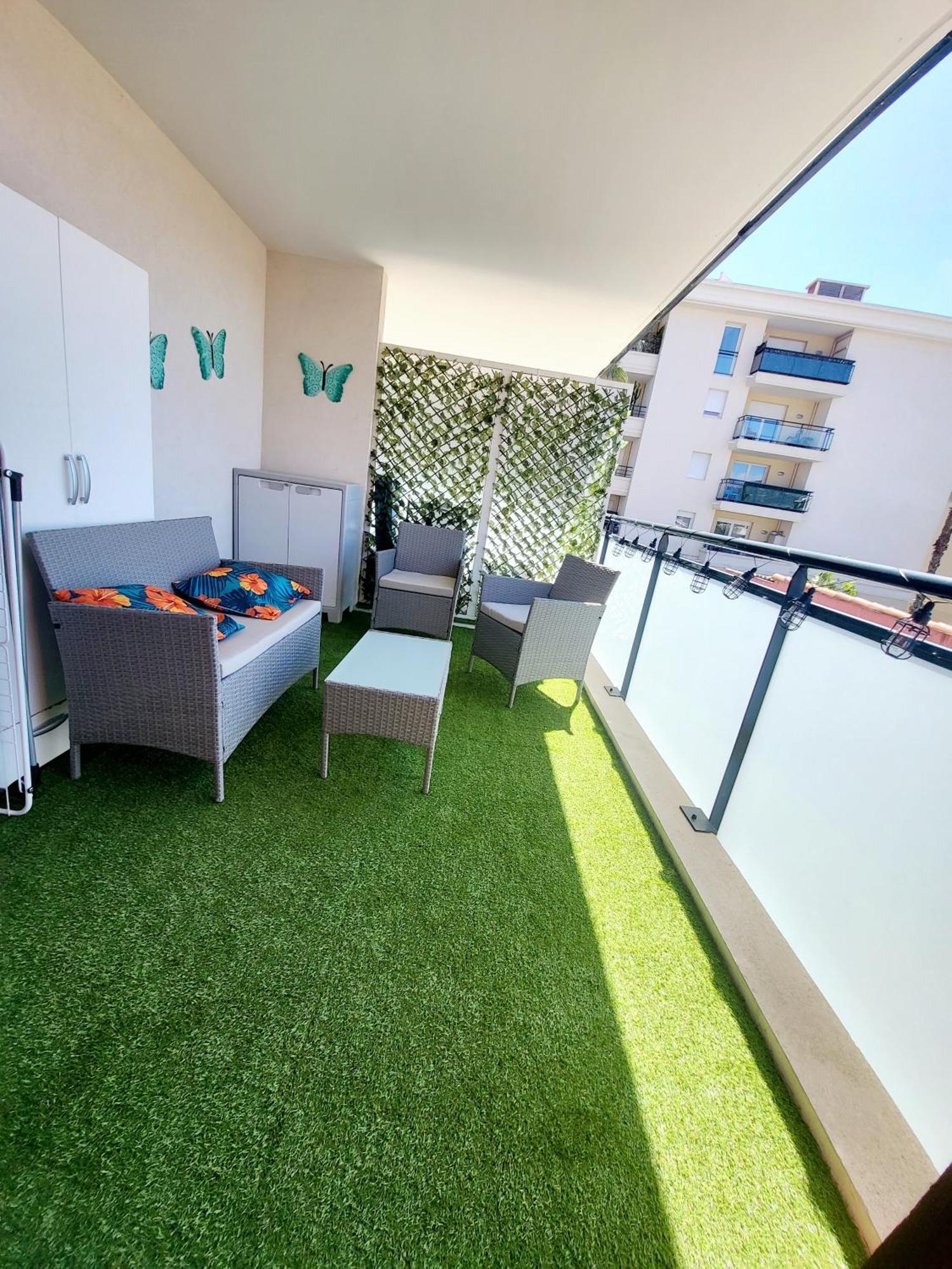 Beau Studio, Terrasse, Proche Tramway Lejlighed